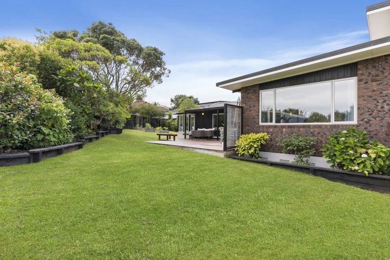 Photo of property in 11 Bacot Place, Howick, Auckland, 2014