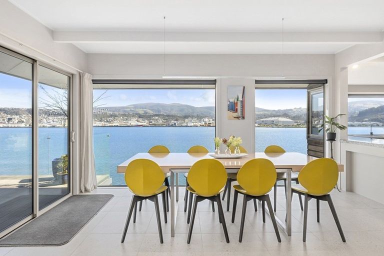 Photo of property in 33 Doon Street, Vauxhall, Dunedin, 9013