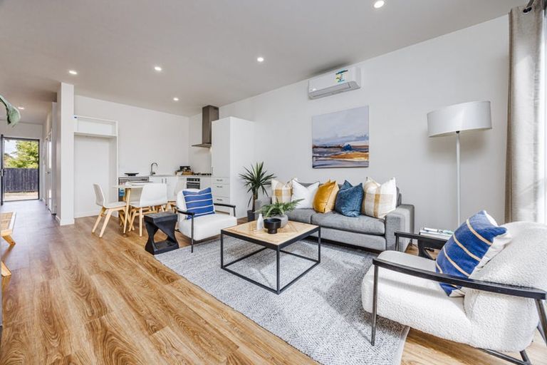 Photo of property in 16 Salvia Lane, Totara Park, Auckland, 2019