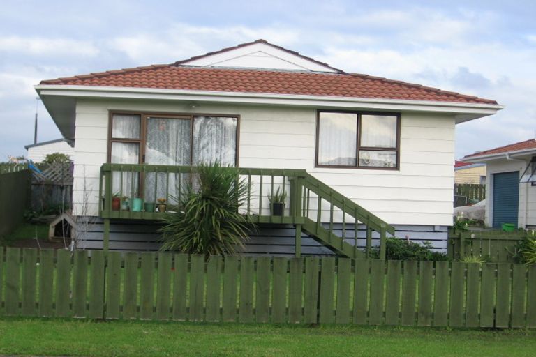 Photo of property in 6a Amethyst Place, Wiri, Auckland, 2104