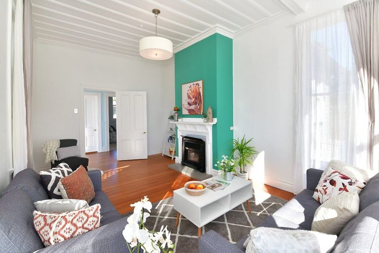 Photo of property in 21 Shine Road, South Head, Helensville, 0874