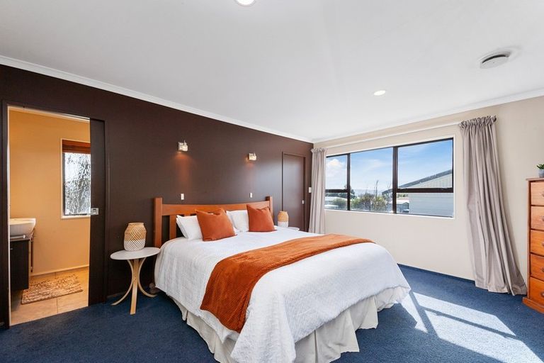 Photo of property in 26 Frederick Street, Two Mile Bay, Taupo, 3330