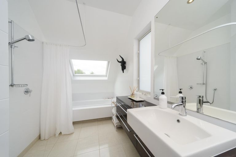 Photo of property in 7 Alan Street, Palmerston North, 4414