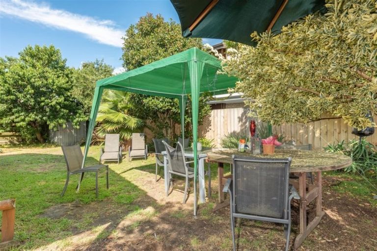 Photo of property in 15 Marwood Place, Mount Maunganui, 3116