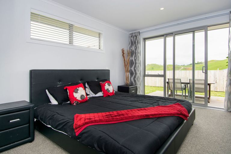 Photo of property in 15 Bryan Gallagher Place, Welcome Bay, Tauranga, 3175