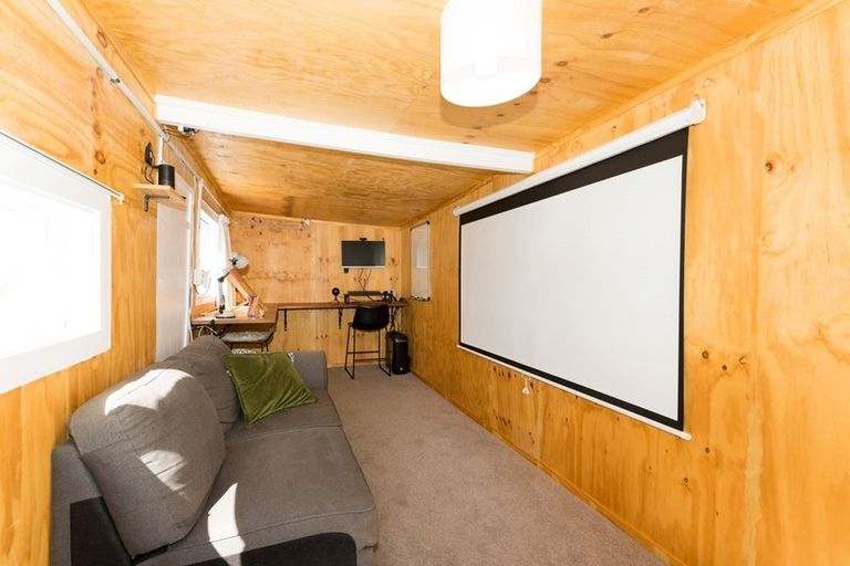 Photo of property in 25 Riddlers Crescent, Petone, Lower Hutt, 5012