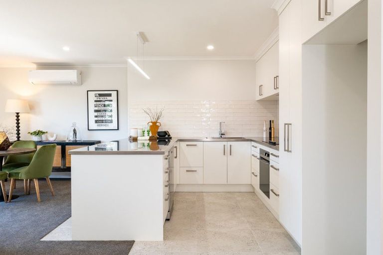 Photo of property in 50a Napier Road, Havelock North, 4130