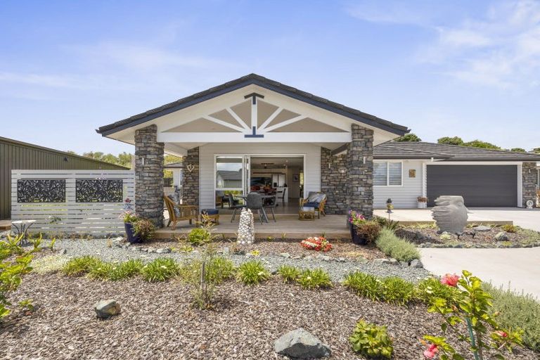 Photo of property in 6 Park Crescent, Mangawhai Heads, Mangawhai, 0505
