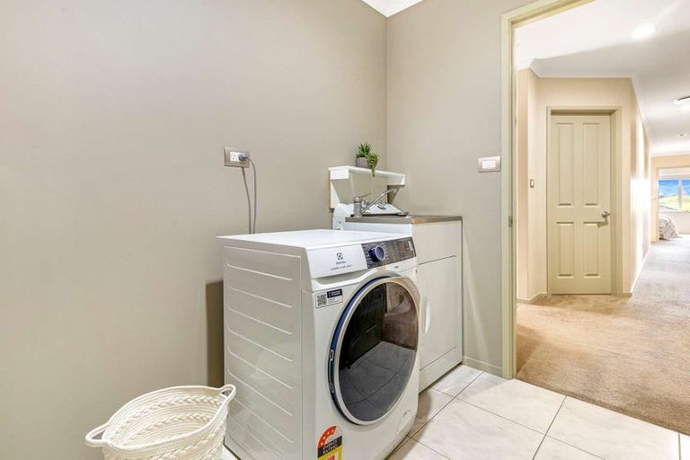 Photo of property in 3 Devoy Drive, Owhata, Rotorua, 3010