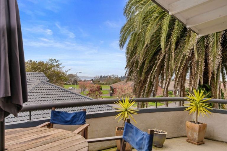 Photo of property in 11 Thelma Place, Lynmore, Rotorua, 3010