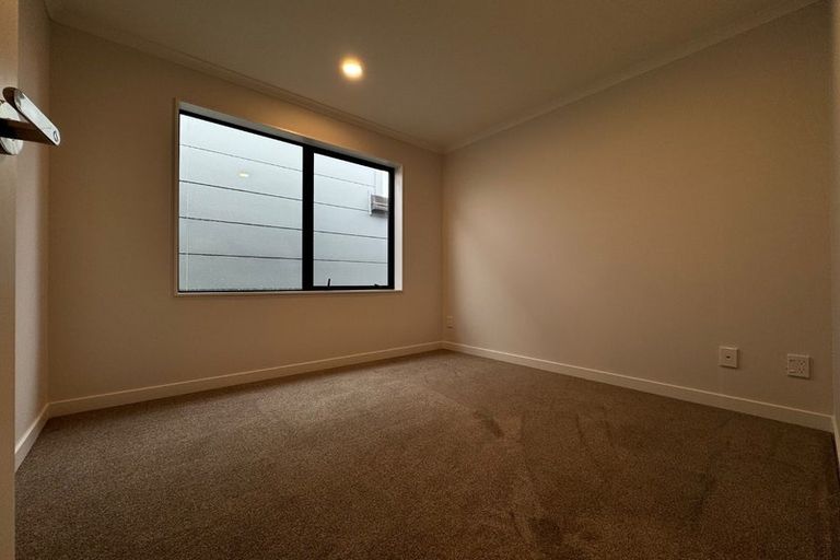 Photo of property in 9 Kikorangi Drive, Wainui, 0992