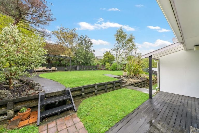 Photo of property in 7 Oaklands Grove, Clouston Park, Upper Hutt, 5018