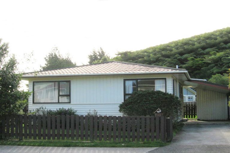 Photo of property in 22 Ilam Grove, Kelson, Lower Hutt, 5010