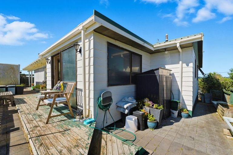Photo of property in 647 Pukehina Parade, Pukehina, Te Puke, 3189
