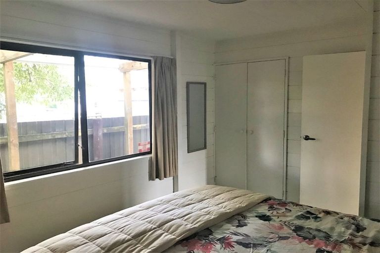 Photo of property in 26 Queen Road, Bellevue, Tauranga, 3110