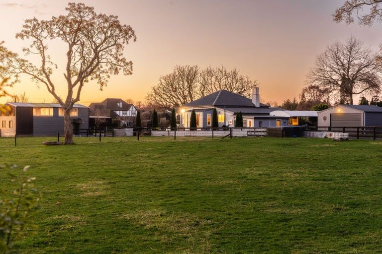 Photo of property in 17c Lissette Road, Newstead, Hamilton, 3286