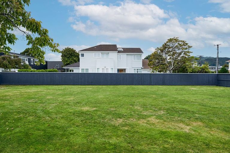 Photo of property in 6 Troon Crescent, Boulcott, Lower Hutt, 5010