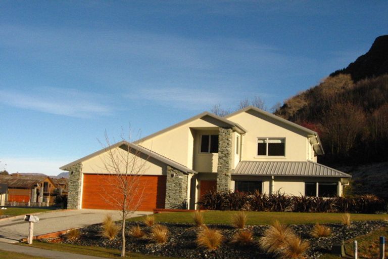 Photo of property in Butel Park, 67 Essex Avenue, Arrowtown, 9302