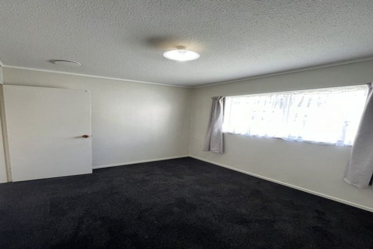 Photo of property in 2/93 Wilkie Crescent, Naenae, Lower Hutt, 5011