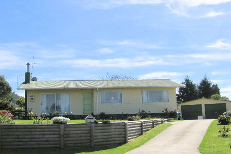 Photo of property in 6 Peter Place, Mangakakahi, Rotorua, 3015