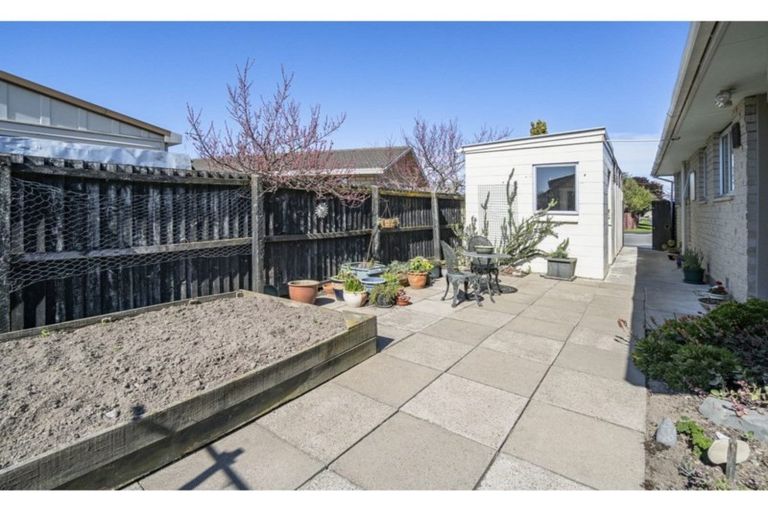 Photo of property in 79 Newnham Street, Rangiora, 7400