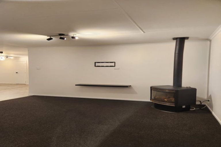 Photo of property in 76 Lord Street, Stokes Valley, Lower Hutt, 5019