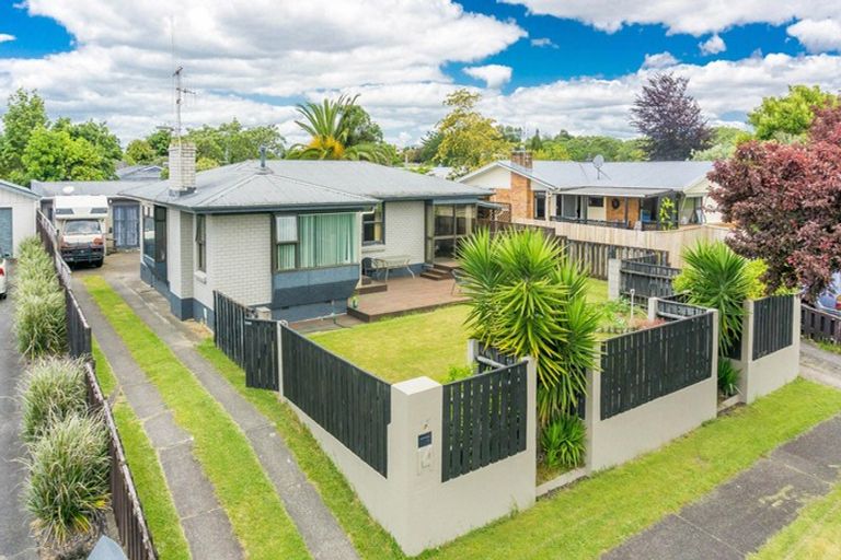 Photo of property in 14 Clematis Avenue, Pukete, Hamilton, 3200