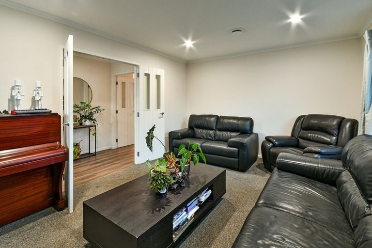 Photo of property in 64 Harriet Johnston Drive, Pokeno, 2402