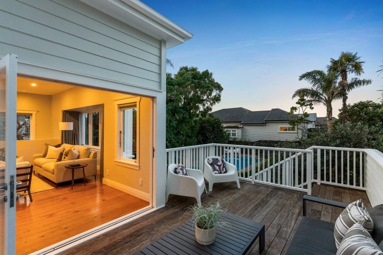 Photo of property in 19 Burnley Terrace, Mount Eden, Auckland, 1024