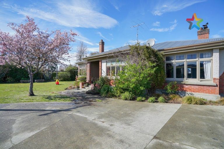 Photo of property in 1 Home Street, Winton, 9720
