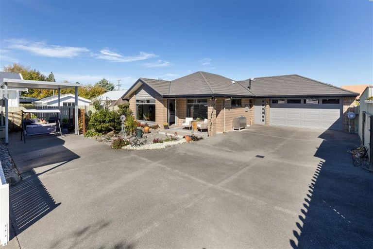 Photo of property in 35 Lakings Road, Springlands, Blenheim, 7201