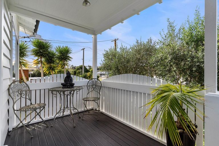 Photo of property in 1/19 Brook Street, Milford, Auckland, 0620