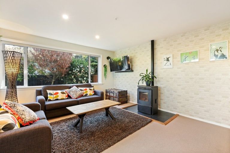 Photo of property in 6 Wilding Street, Saint Martins, Christchurch, 8022
