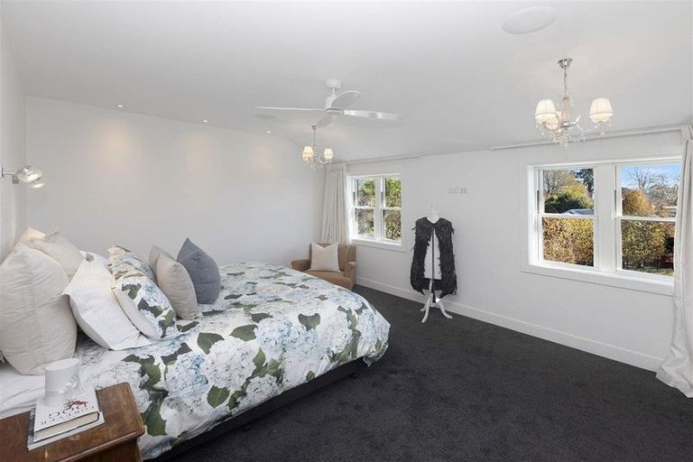 Photo of property in 11 Pentlow Place, Fendalton, Christchurch, 8052