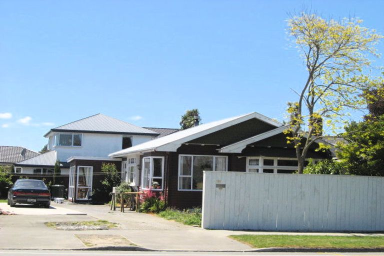 Photo of property in 2/136 Memorial Avenue, Burnside, Christchurch, 8053