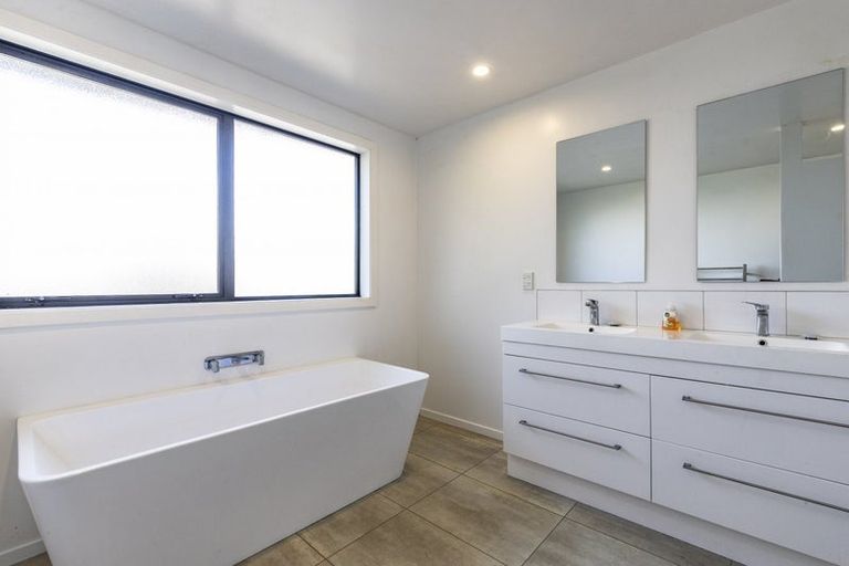 Photo of property in 18 Edwin Lane, Kaiapoi, 7630