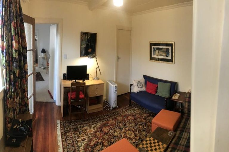 Photo of property in 25 Moir Street, Mount Victoria, Wellington, 6011