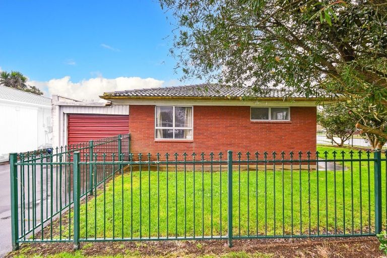 Photo of property in 3/15 Alpha Street, Papakura, 2110