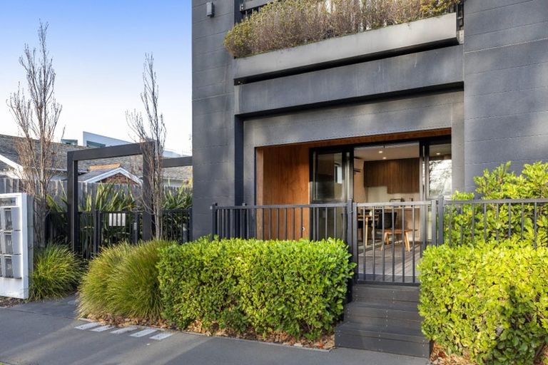 Photo of property in 6/466 Hagley Avenue, Christchurch Central, Christchurch, 8011