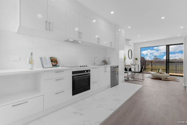 Photo of property in 22/17 Barneys Farm Road, Clendon Park, Auckland, 2103