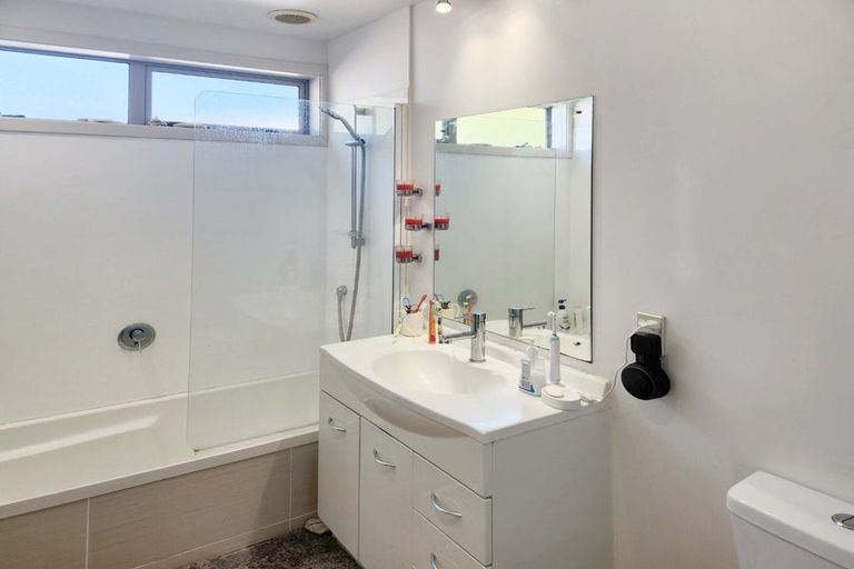 Photo of property in 8 Otonga Heights, Maungaraki, Lower Hutt, 5010