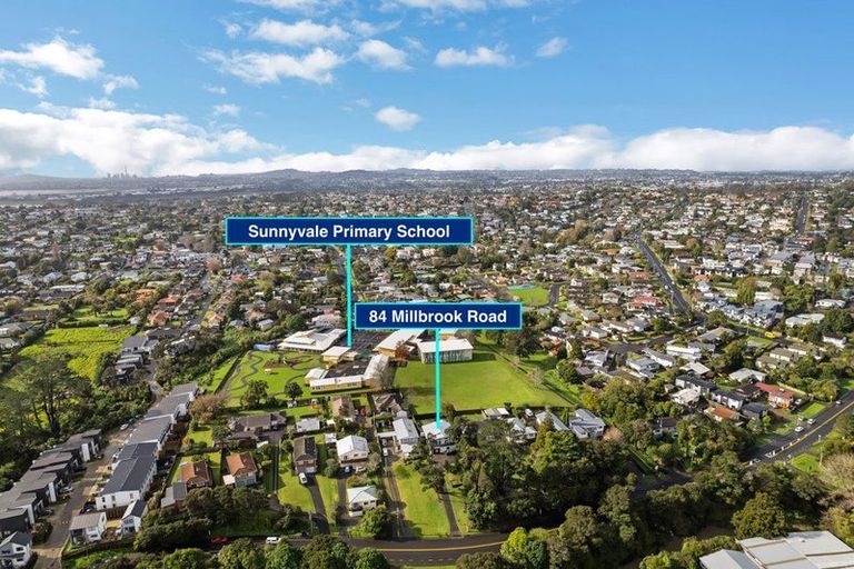 Photo of property in 84 Millbrook Road, Henderson, Auckland, 0612