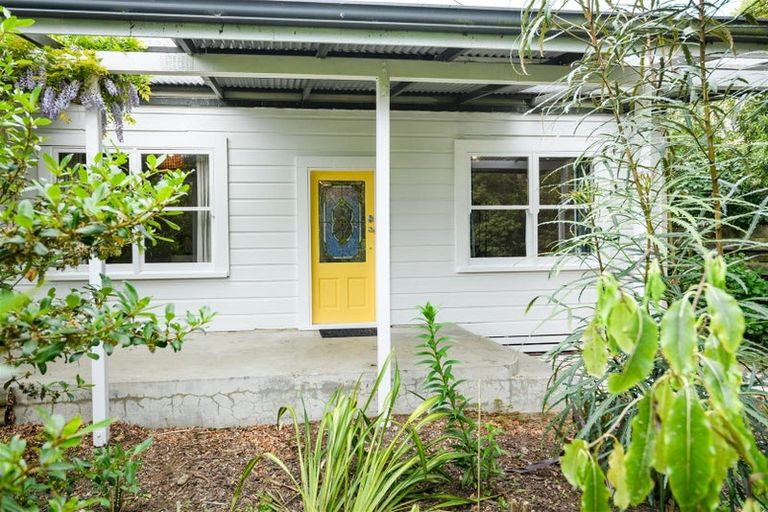 Photo of property in 93 Trickers Road, Bulls, 4818