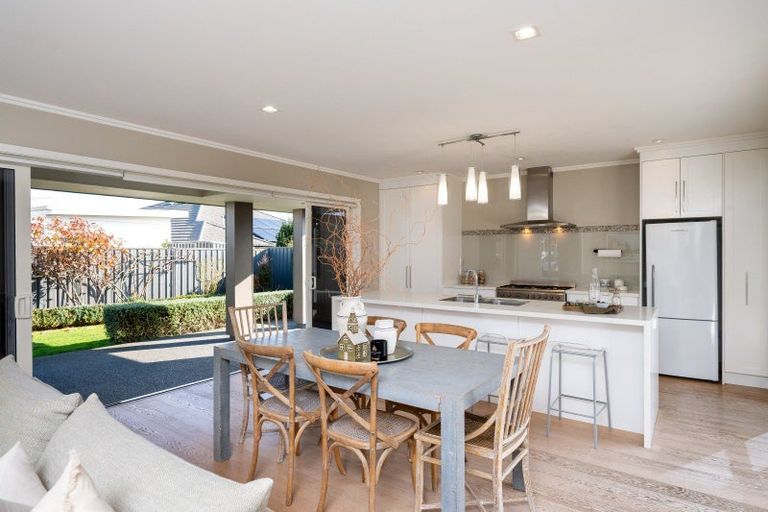 Photo of property in 8 Te Heipora Place, Havelock North, 4130