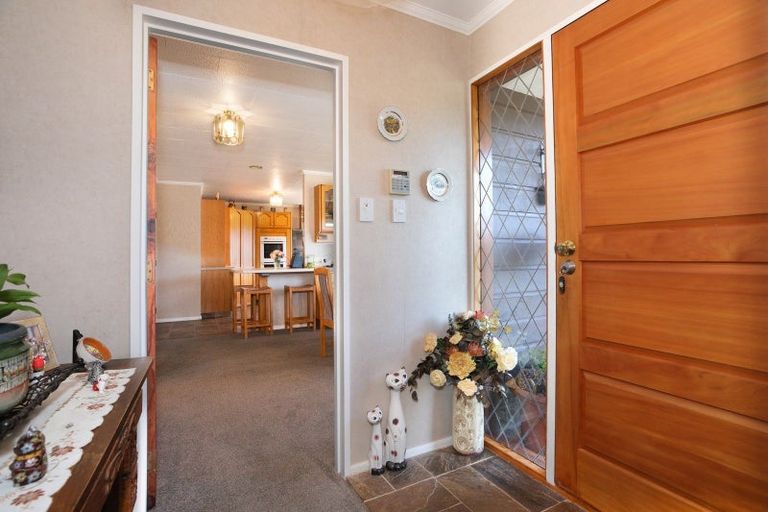 Photo of property in 19 Park View Avenue, Feilding, 4702