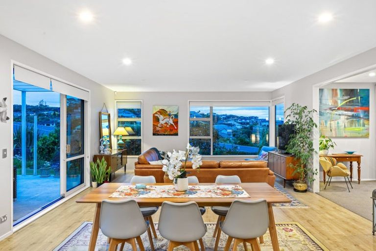 Photo of property in 4 Manhattan Rise, Orewa, 0931