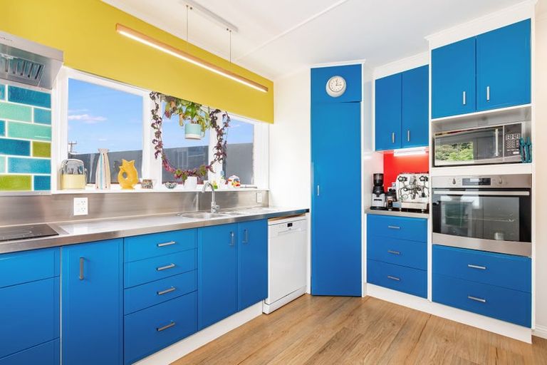 Photo of property in 304 Muritai Road, Eastbourne, Lower Hutt, 5013