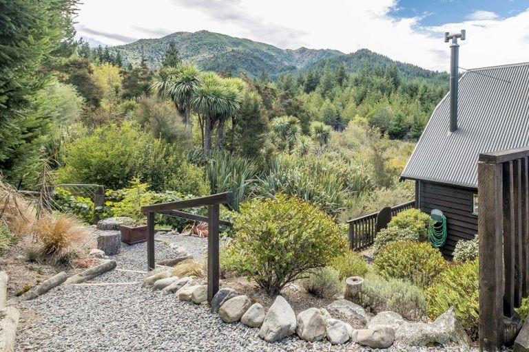 Photo of property in 89 Chalet Crescent, Hanmer Springs, 7334