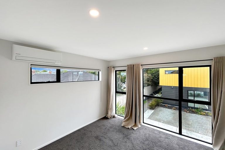 Photo of property in 2/28 Vodanovich Road, Te Atatu South, Auckland, 0610