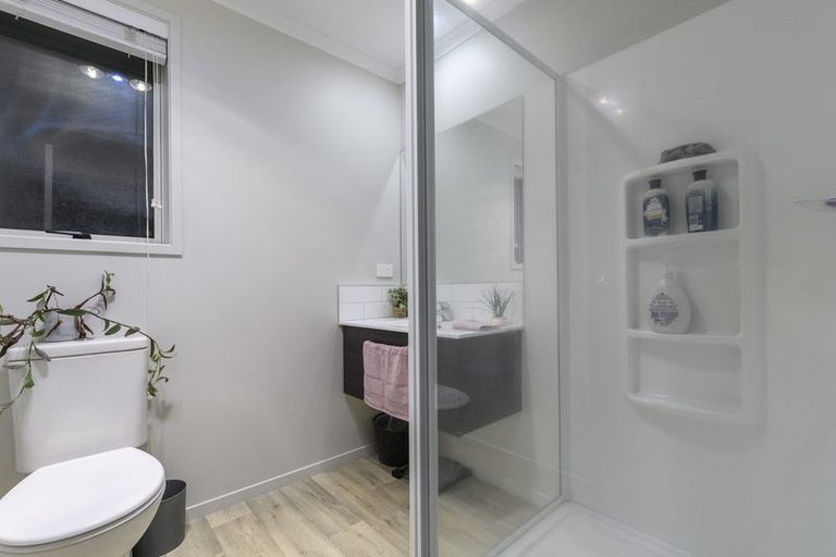 Photo of property in 69 Bert Wall Drive, Omokoroa, 3114